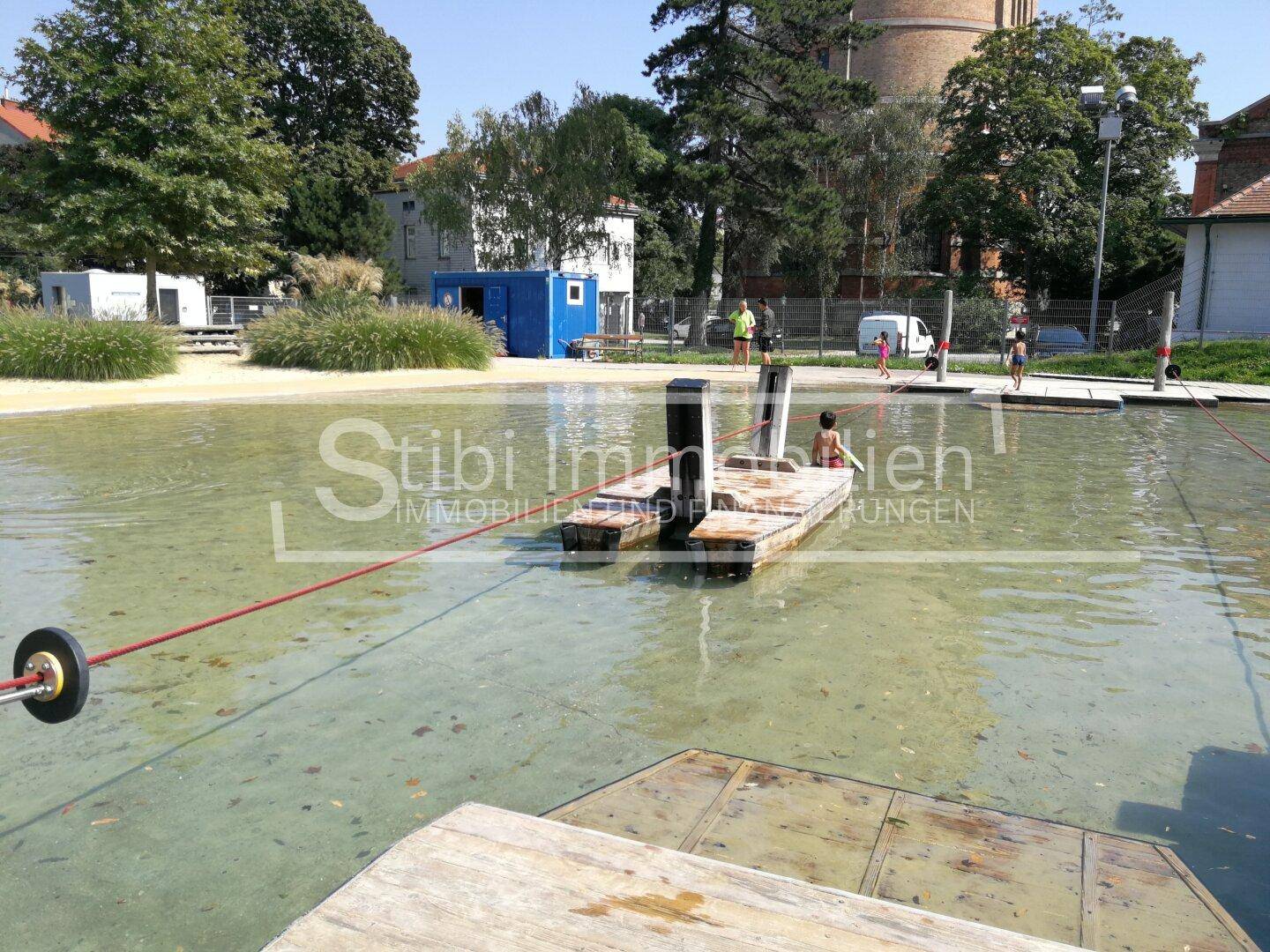 Spielplatz 5 min. endfernt von Wohnung