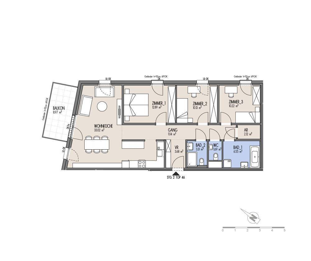 Grundriss einer Wohnung mit drei Zimmern, offener Wohnküche, zwei Bädern und einem Balkon.