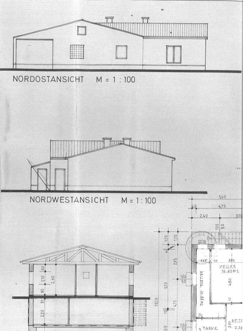 Nordost- und Nordwestansichten sowie ein Querschnitt des Gebäudes mit Dachkonstruktion.