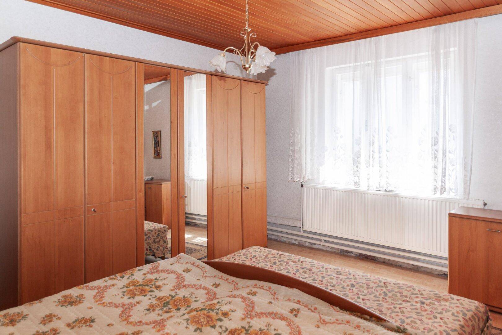 Ehemaliges Gästehaus mit Stadl und Stallungen in Podersdorf am See - Ansicht 4