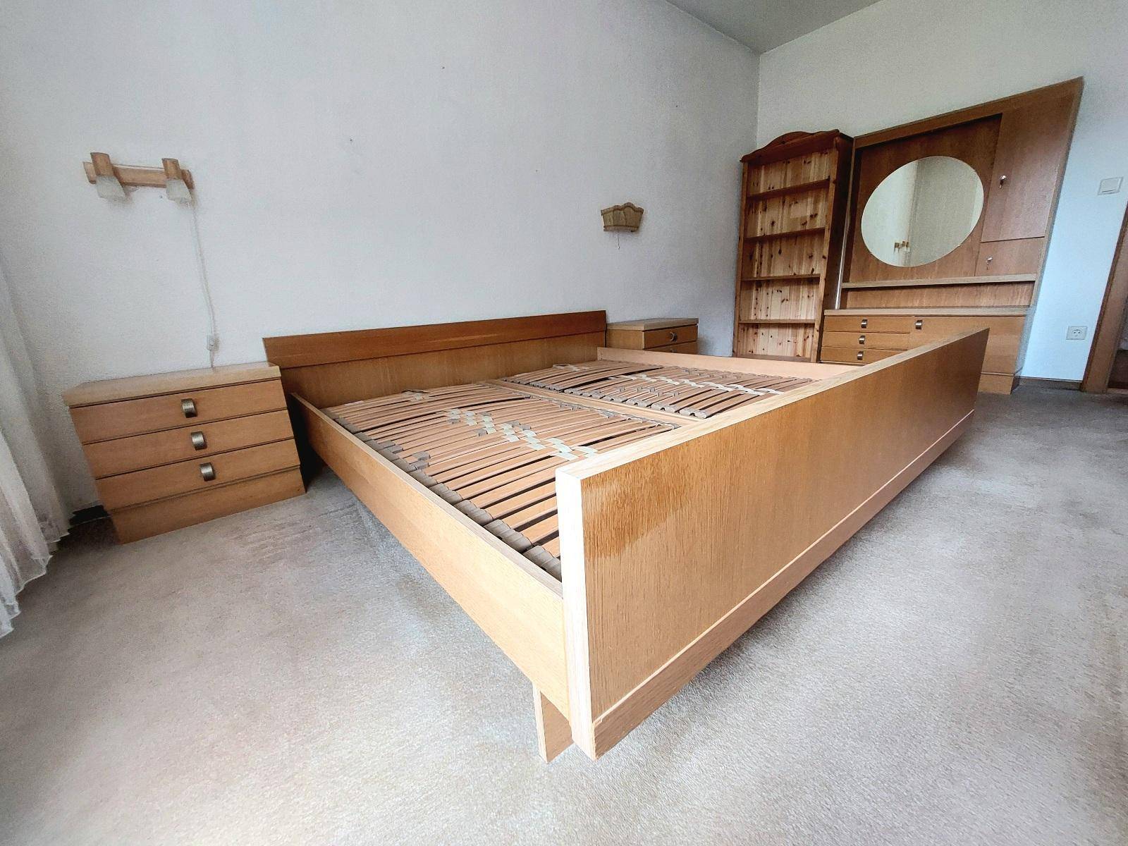 Schlafzimmer (2)