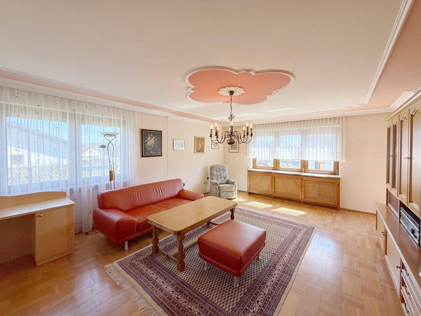 Für Anleger oder Eigennutzer: Gepflegtes Wohnhaus mit 3 Einheiten - Mehr