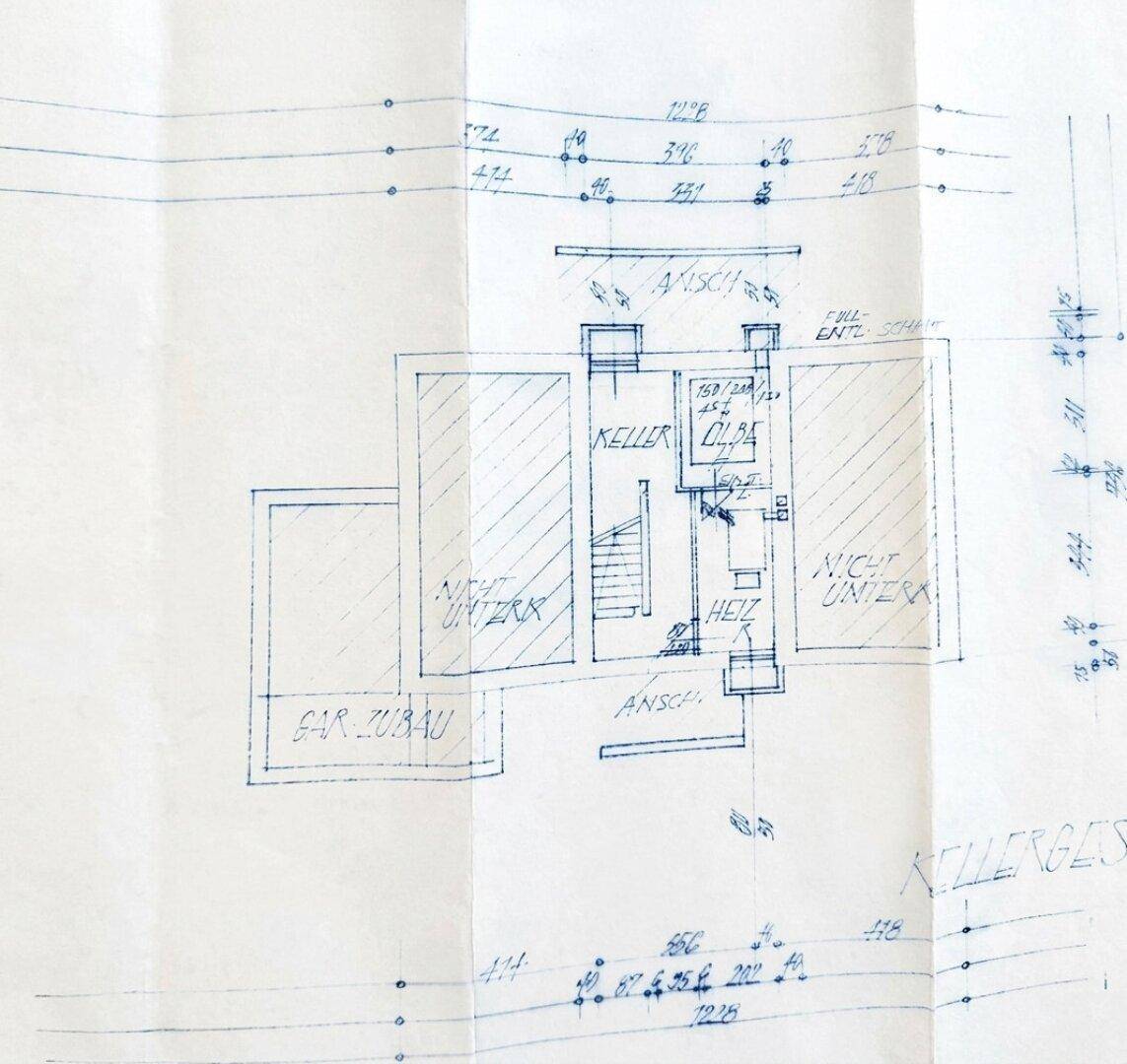Grundriss des Kellergeschosses mit Heizraum und Abstellflächen.