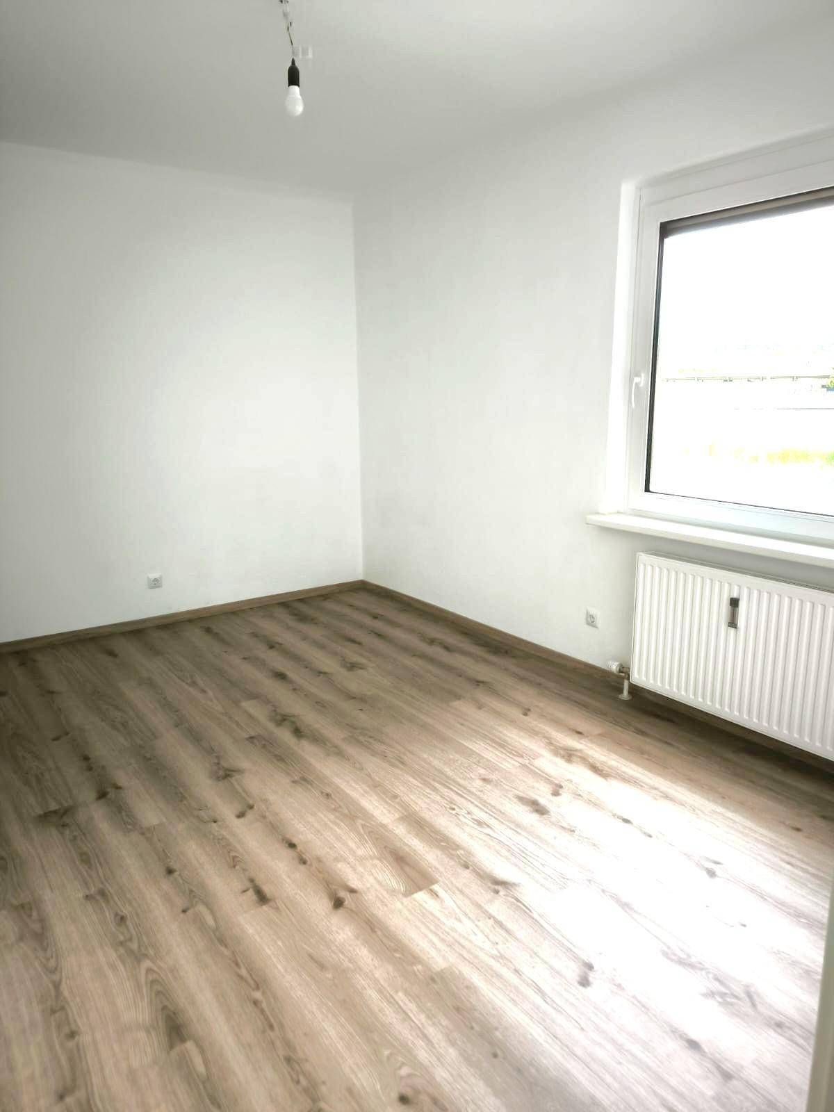 Neu renoviert! Traum vom Eigenheim jetzt erfüllen - Kaufen statt Mieten - Mehr