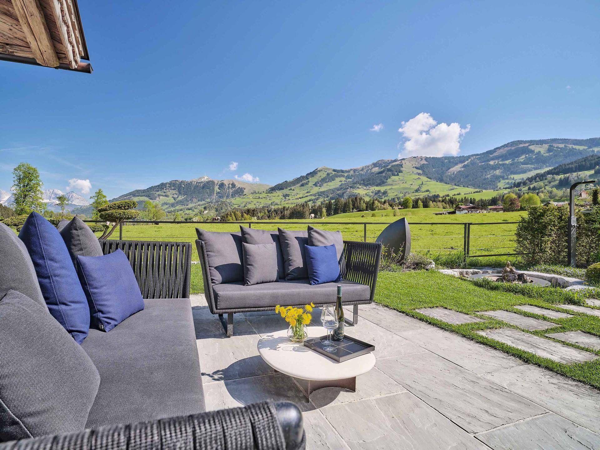 Einzigartiges Luxus-Designerchalet in Aussichtslage | Aurach bei Kitzbühel - Ansicht 3