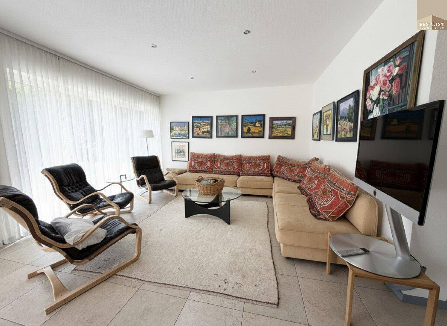 Moderne Eleganz trifft Naturidylle – energieeffizientes Einfamilienhaus mit großzügiger Terrasse in der Hinterbrühl - Ansicht 6