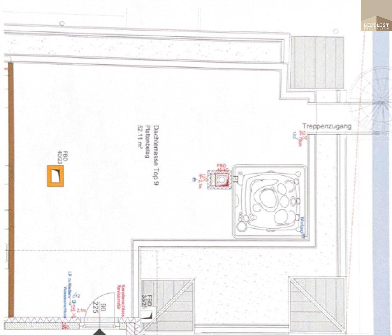 Grundriss der Dachterrasse mit Whirlpool und Zugang über eine Außentreppe.