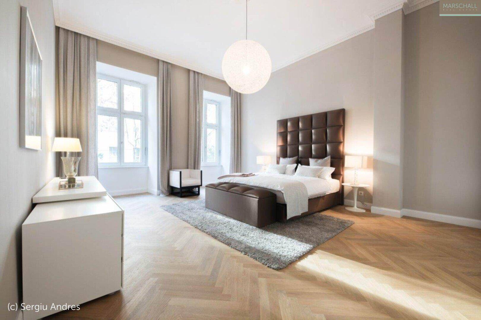 Schlafzimmer/möbliert