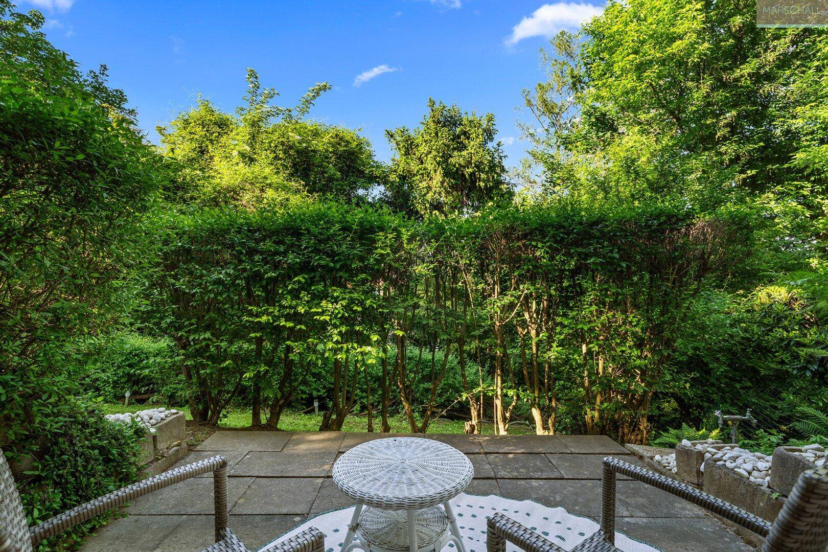 Terrasse und Garten