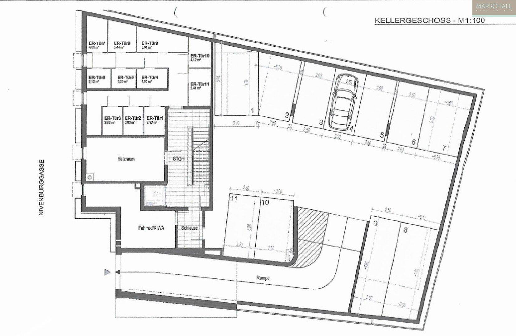 Grundriss des Kellergeschosses mit Tiefgarage und Abstellräumen.