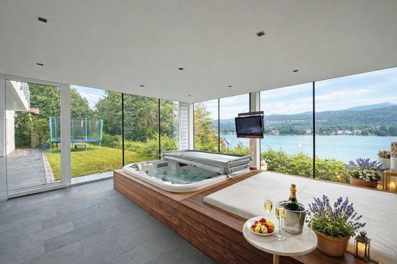 Großzügige Villa in Velden mit See- und Schlossblick - Mehr