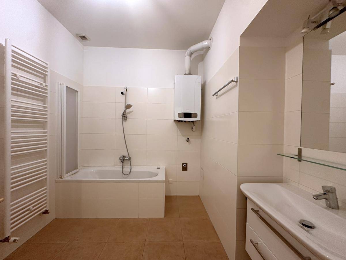 Badezimmer1-2