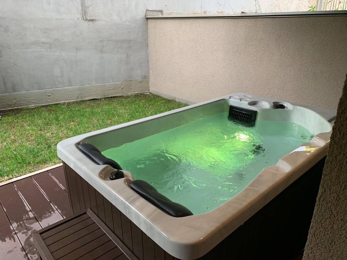 Garten mit Whirlpool_1