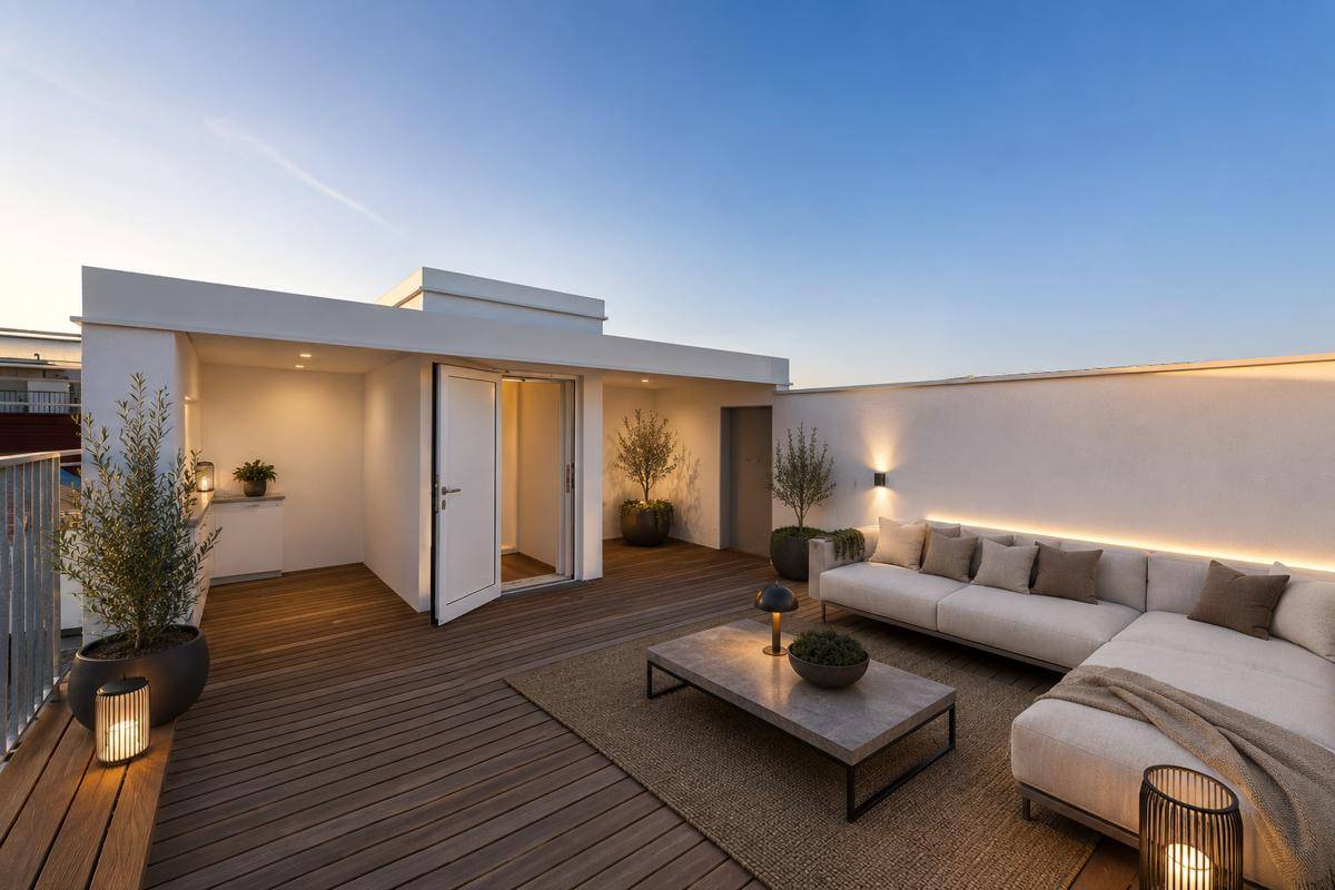 Stilvolle Dachterrasse mit Lounge-Möbeln, Holzdeck und stimmungsvoller Beleuchtung am Abend.