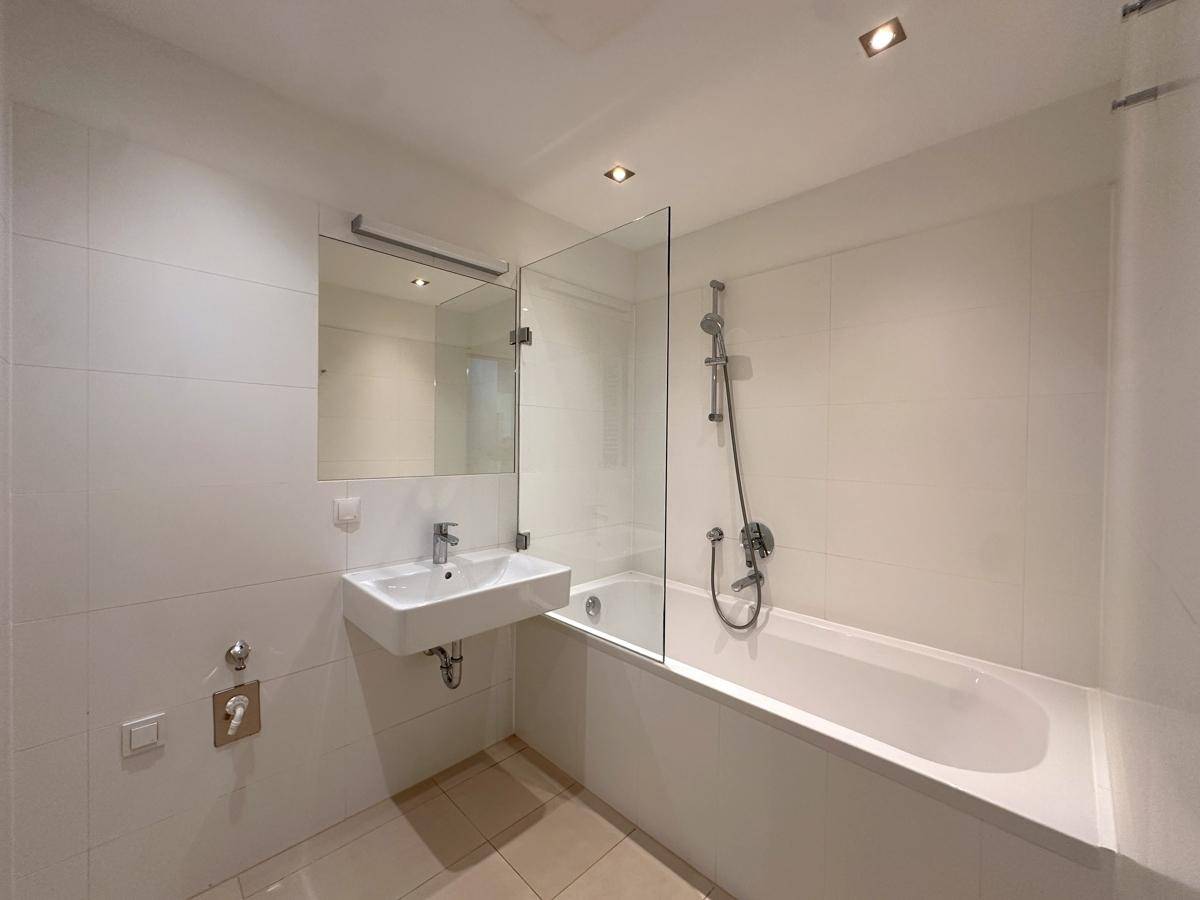 Badezimmer1-1
