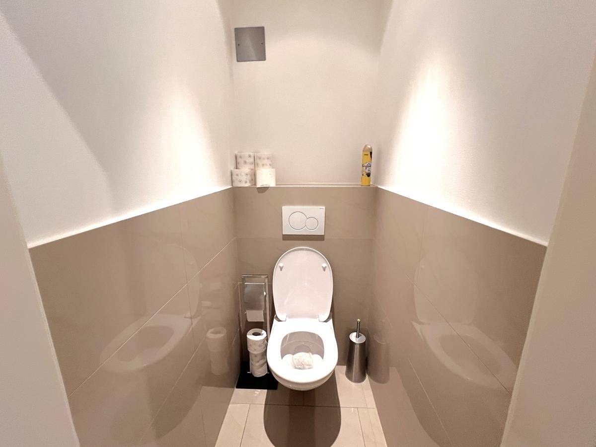 WC_2
