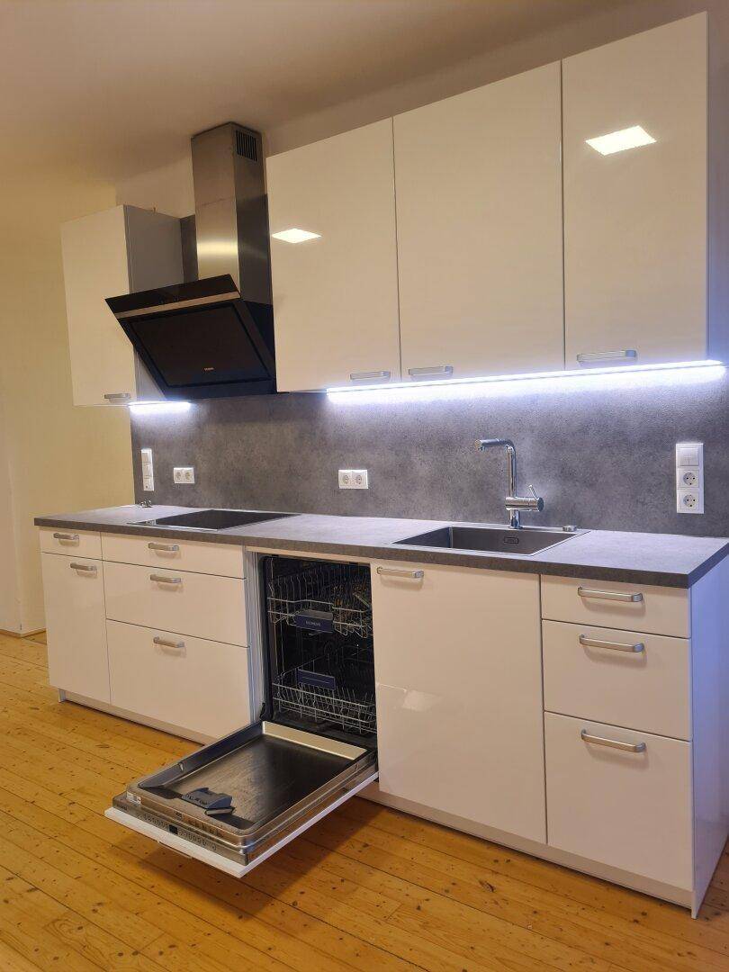 Open Kitchen