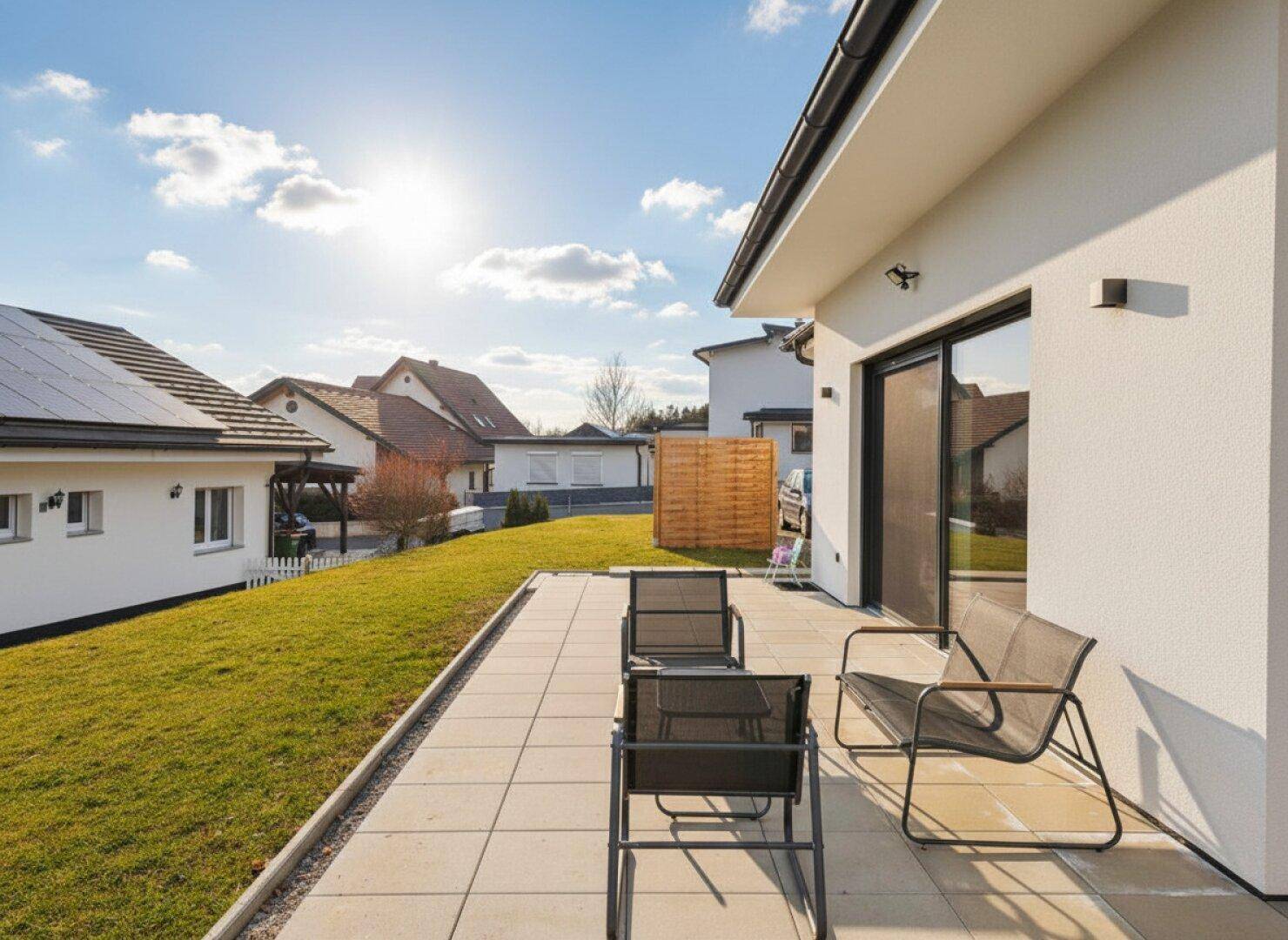 Ländliche Familienidylle -moderner Bungalow mit KOMFORT, sonnige Lage-große Terrasse, Garten und Doppelgarage - Widok 4
