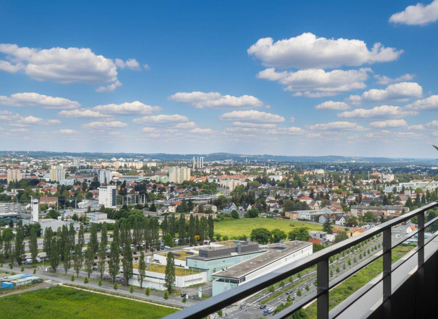 Q5 am PARK Traumblick großzügige 2ZI mit Ost/ Balkon (möbliert) - Ansicht 3