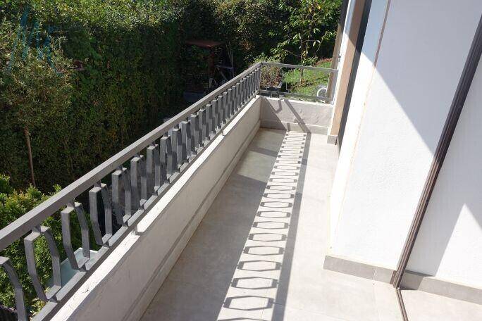 boro, balkon1