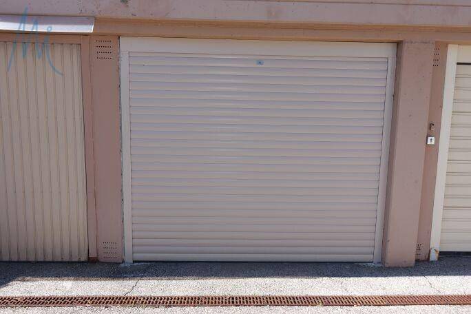 boro, garage2