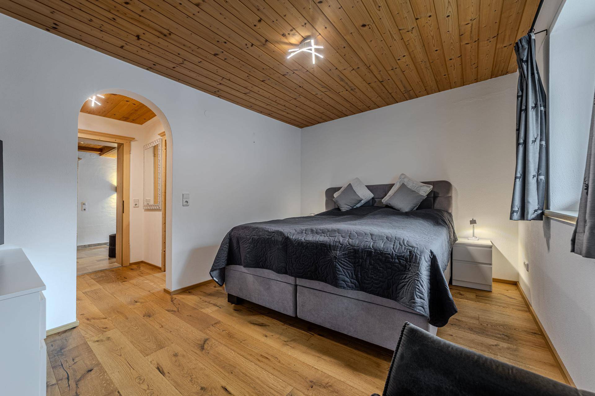 _22A2358-HDR