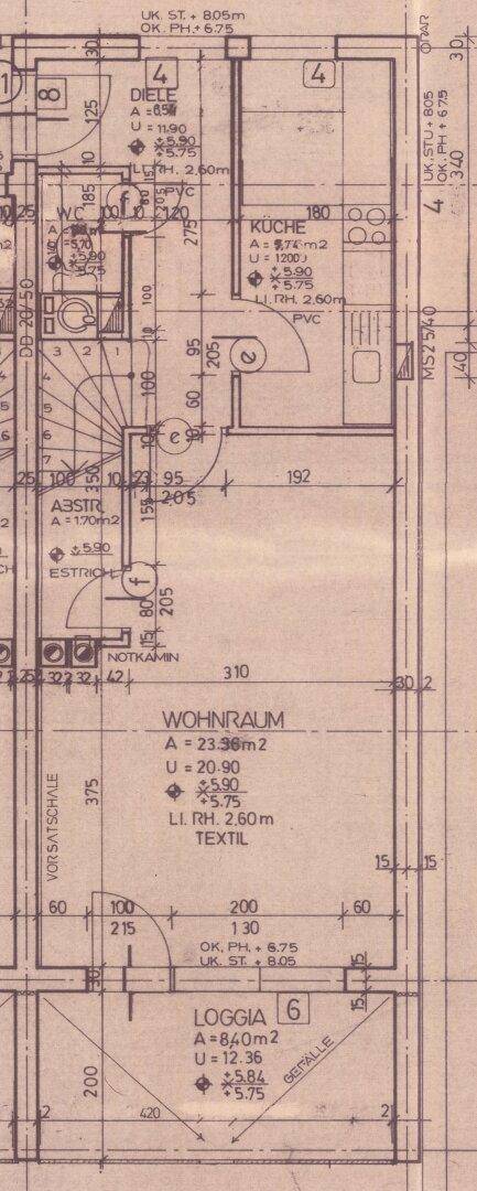 Grundriss des Wohnbereichs mit Küche, Wohnraum, Diele und einer Loggia.