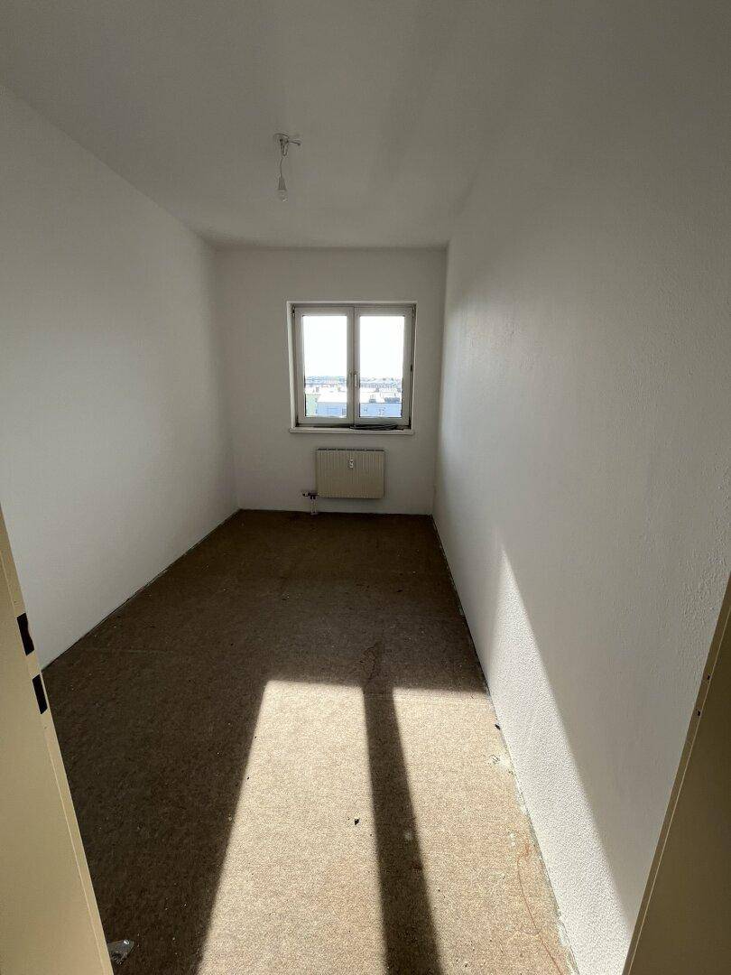 Charmante Maisonettewohnung mit 95 m² inkl. Loggia in Enns! Adaptierungsbedürftig mit großem Potenzial! - Ansicht 6
