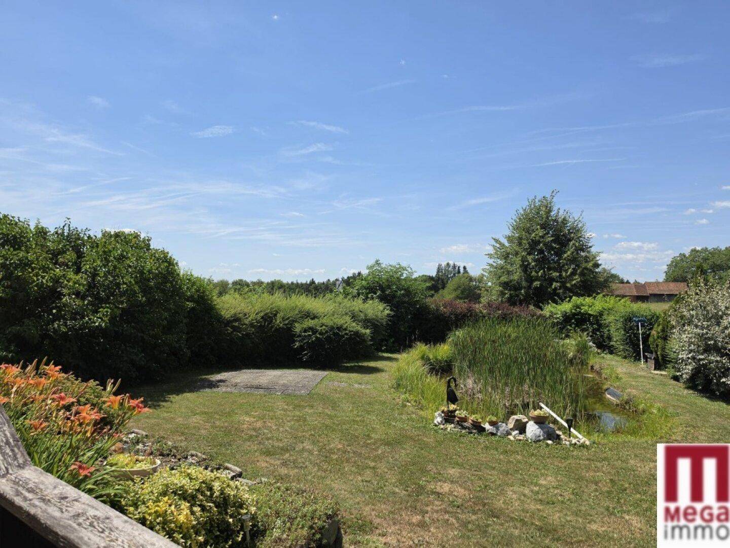 Garten mit Teich