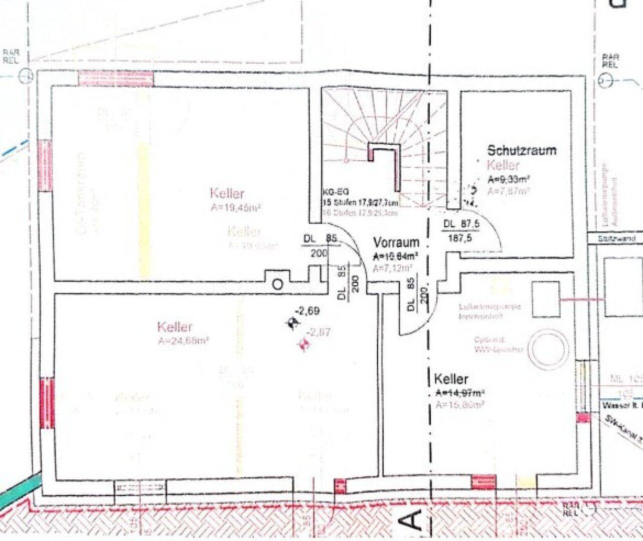 Grundriss des Kellergeschosses mit mehreren Kellerräumen und Schutzraum.