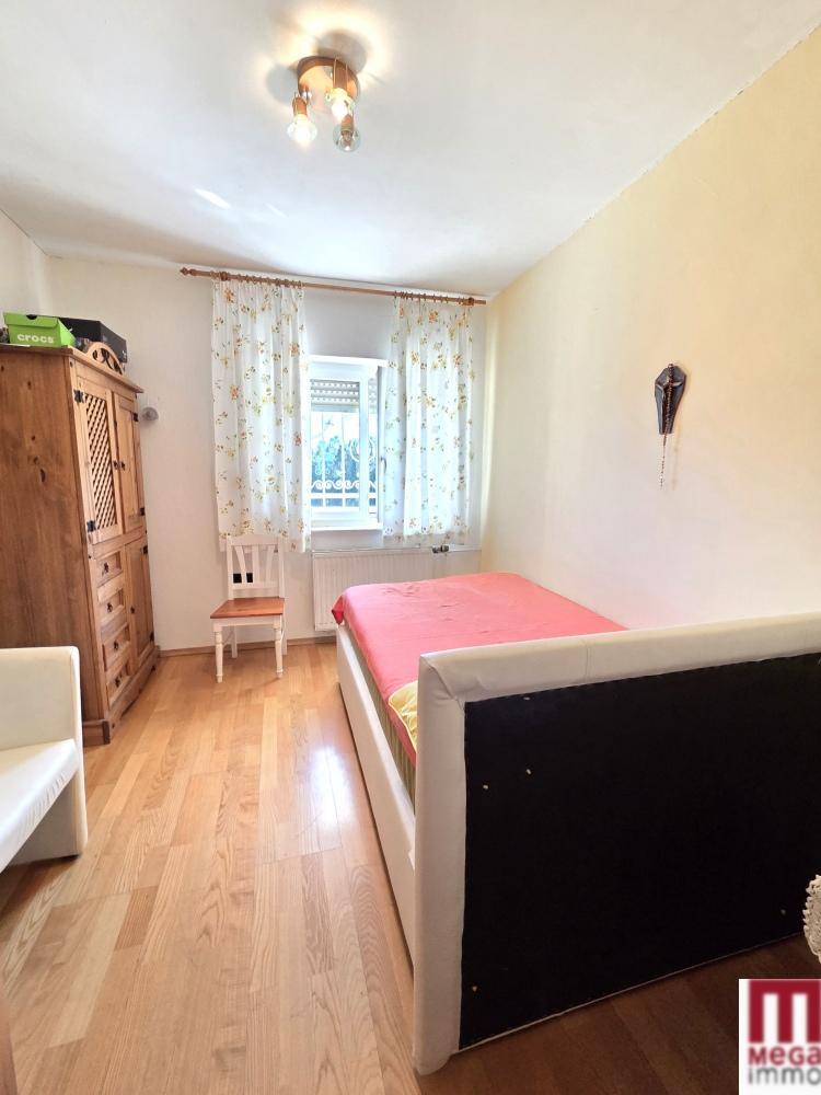 Zimmer 1 EG
