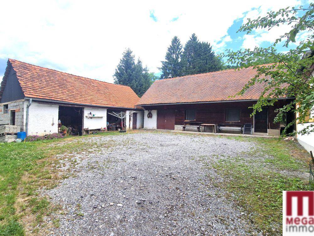 Vorplatz (2)