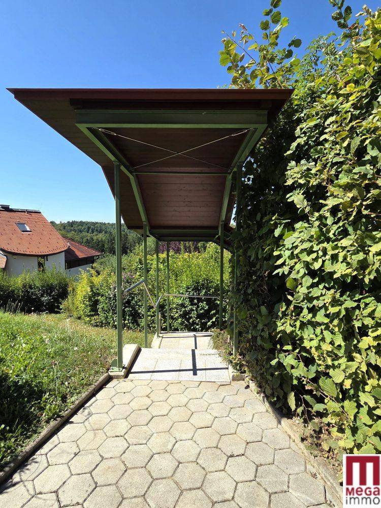Aufgang Garage
