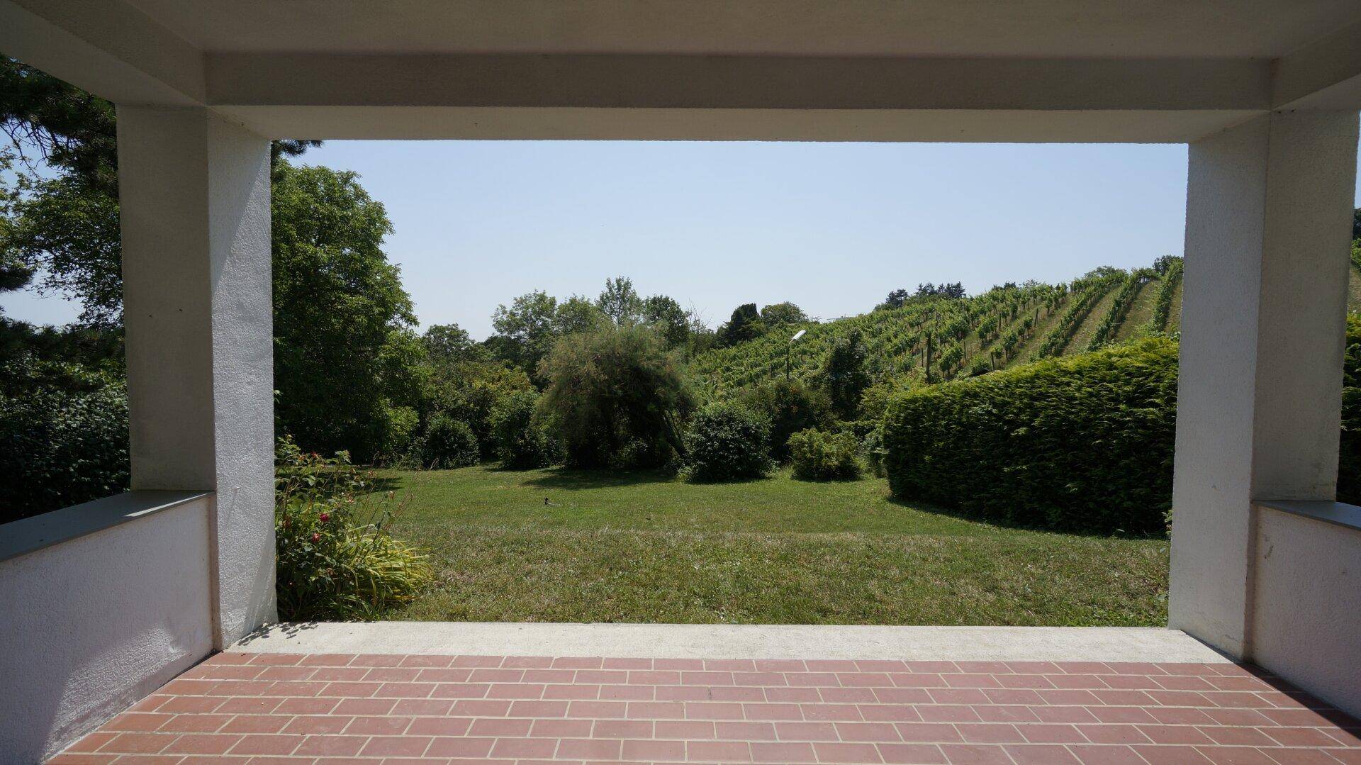 Exklusive Villa in Bestlage von Grinzing – Wohnen mitten in den Weinbergen - Ansicht 3