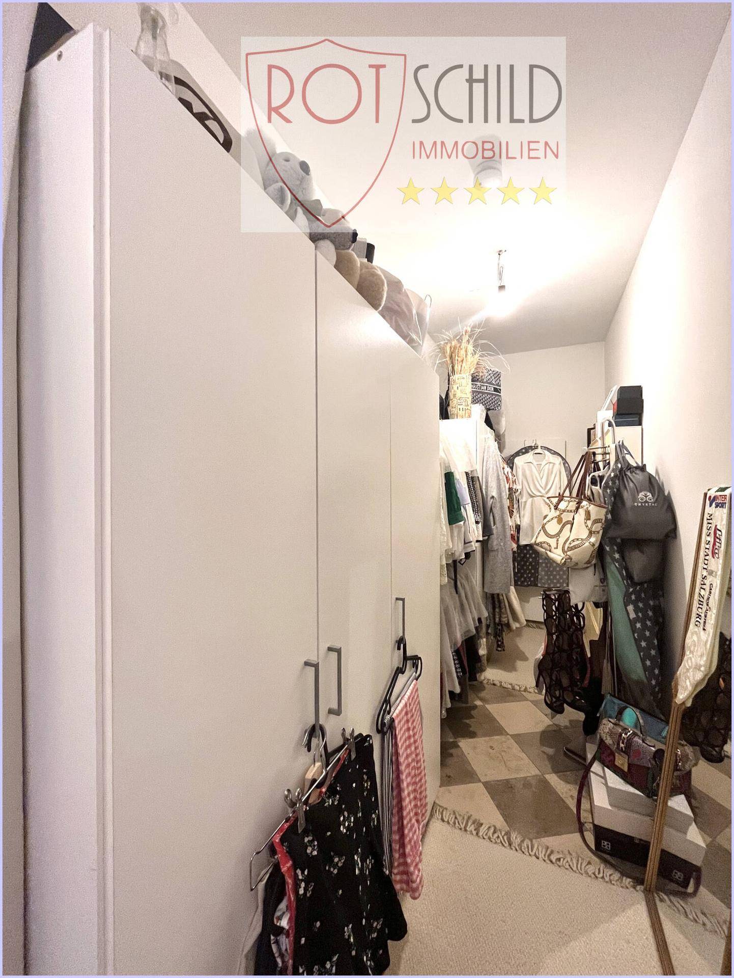 Kleiderschrank Raum