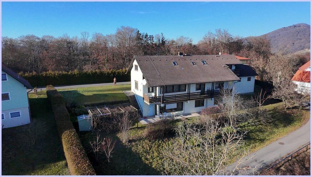 Lage Lage Lage! Geräumiges Wohnhaus mit Traumblick im südoststeirischen Hügelland. Großzügig, sonnig - Ansicht 4