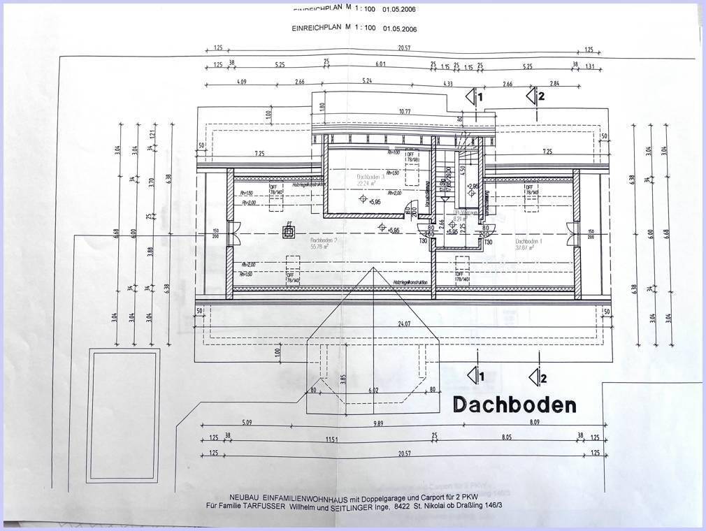 Grundriss des Dachbodens mit Abstellflächen und sichtbaren Dachschrägen für zukünftige Nutzung.