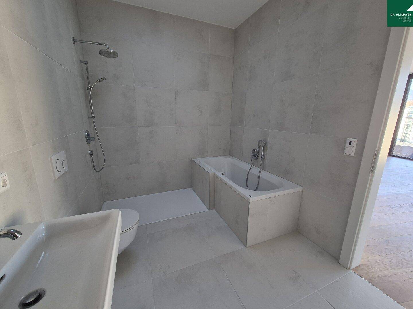 Exklusive 3-Zimmer-Traum-Wohnung mit Terrasse im Villacher Villenviertel - Ansicht 3
