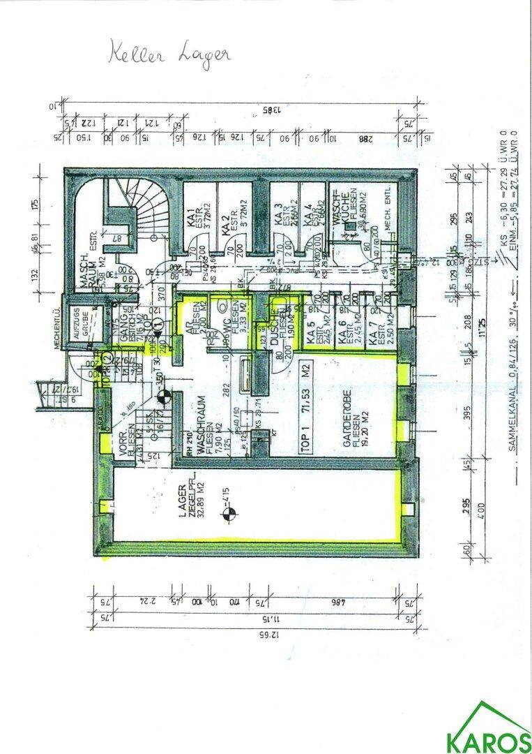 Grundriss des Kellerlagers mit mehreren Räumen, Waschraum, Treppenhaus und Liftzugang.