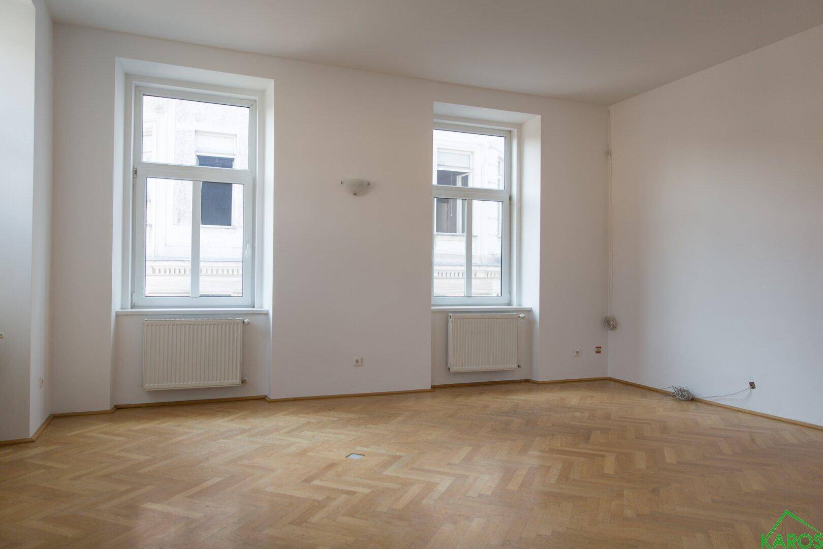 BÜRO UNMÖBLIERT