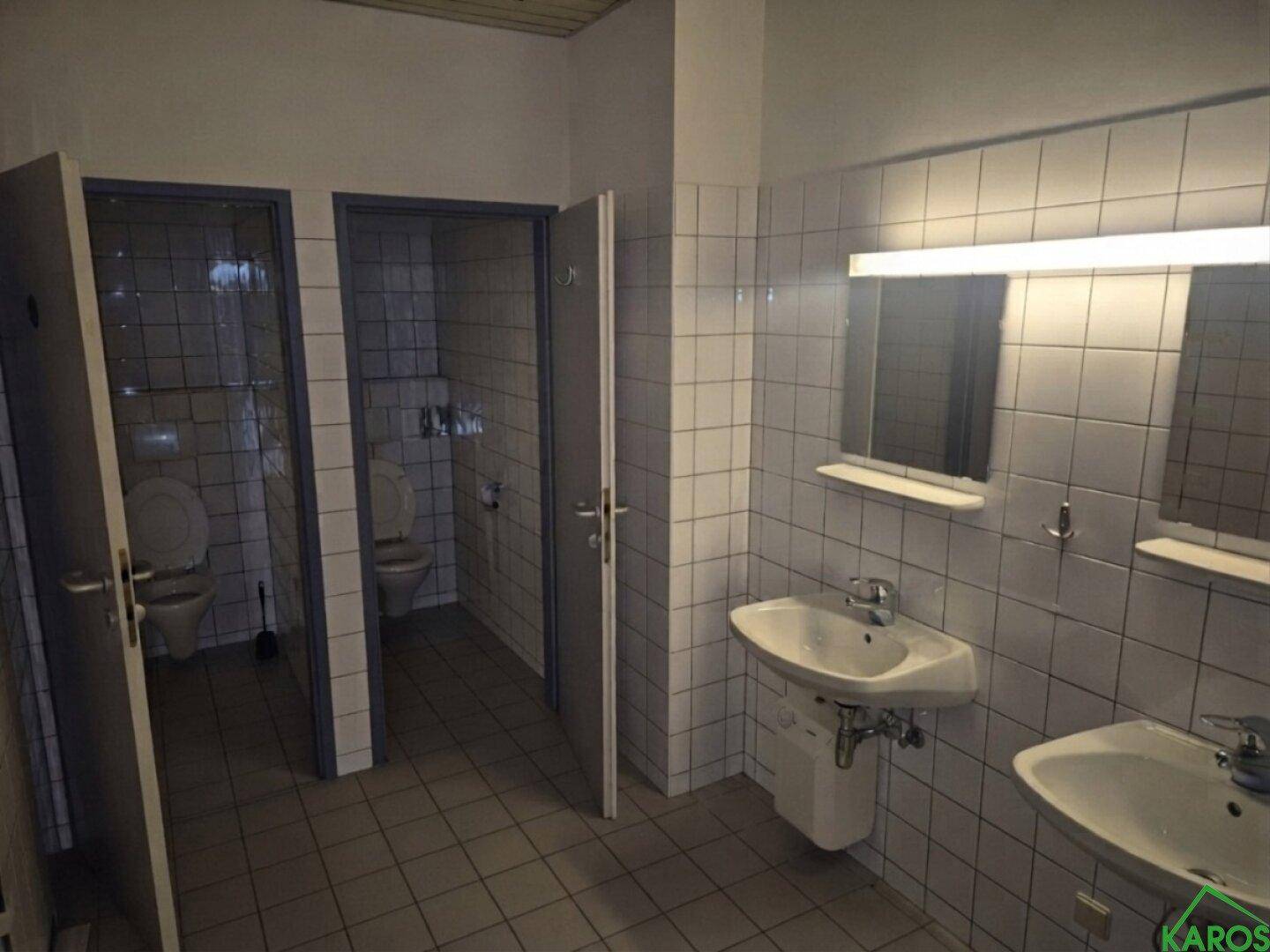 NASSRÄUMLICHKEITEN