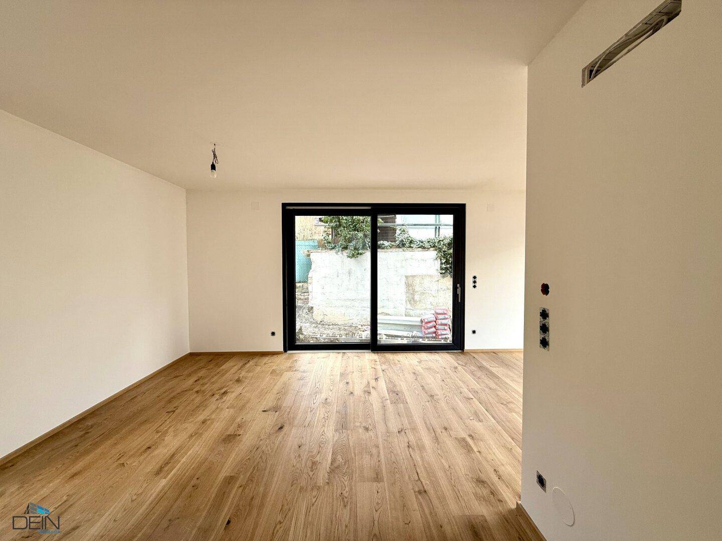 PREISREDUKTION! EXKLUSIVE 4-5 ZIMMER DOPPELHAUSHÄLFTEN MIT FREIFLÄCHEN IN GRÜNRUHELAGE! - Widok 6