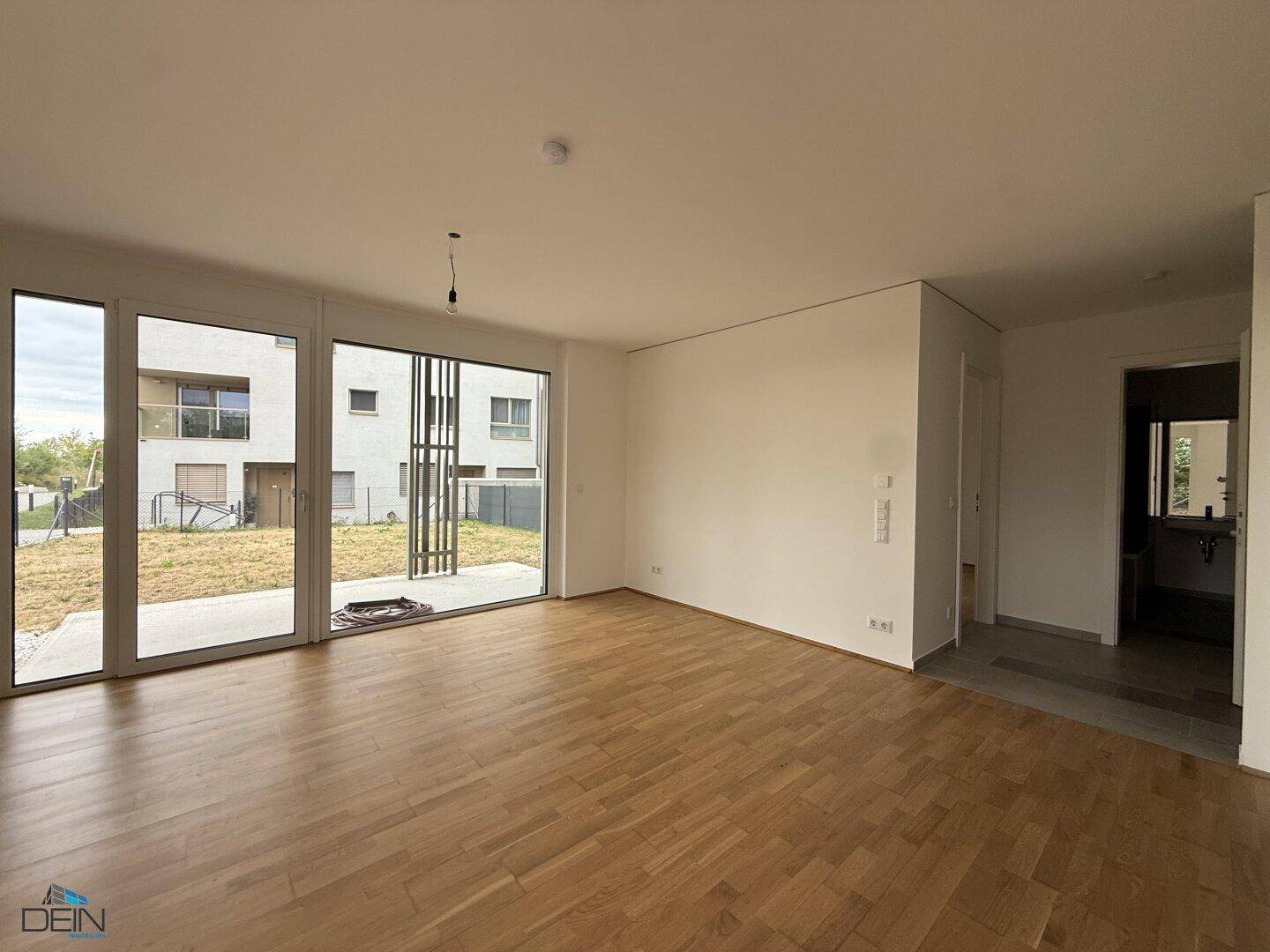 NEU! TRAUMHAFTE 2 ZIMMER GARTENWOHNUNG IN EBERGASSING! - Ansicht 3