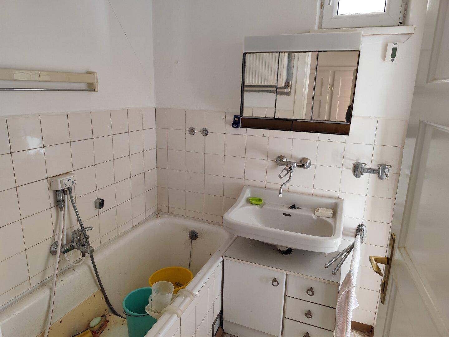 Bad, vordere Haus