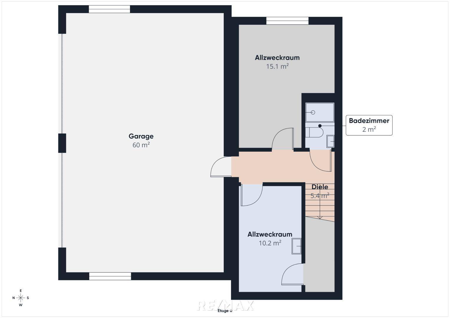 Grundriss des Erdgeschosses mit großer Garage, Allzweckräumen und einem Badezimmer.