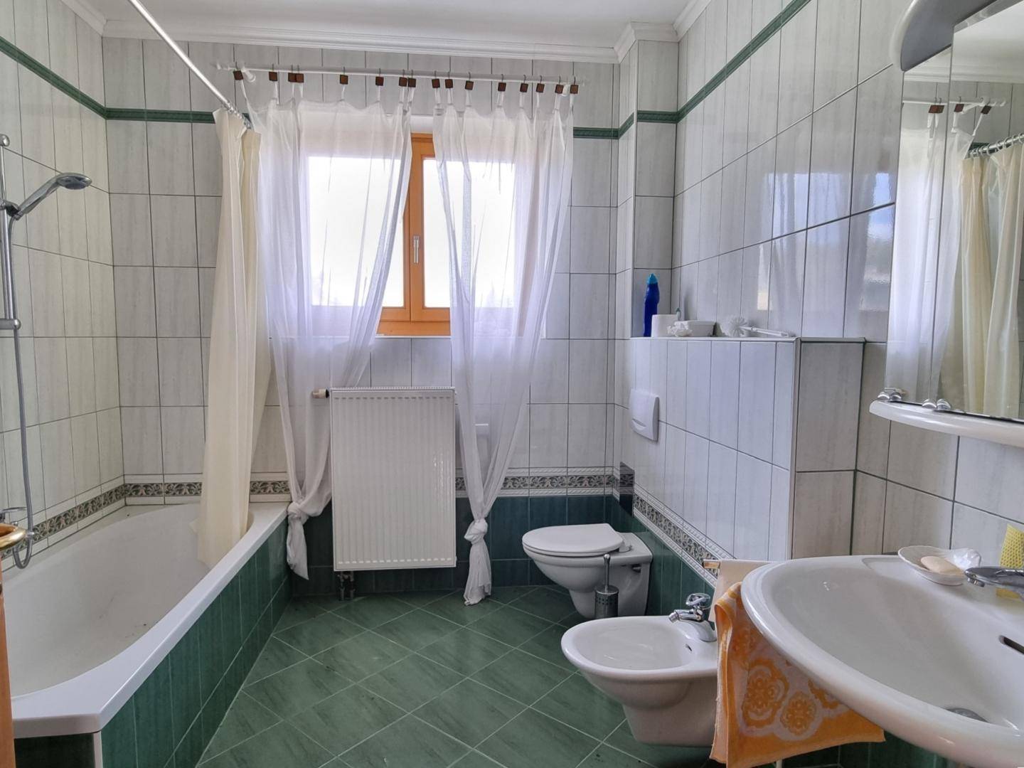 Badezimmer EG