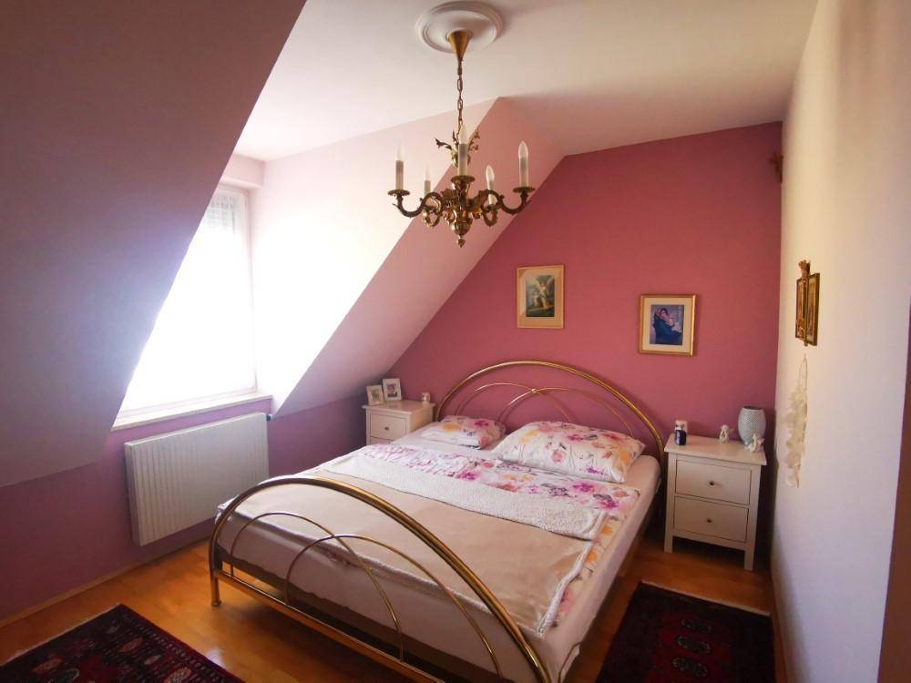 Schlafzimmer 11 m²