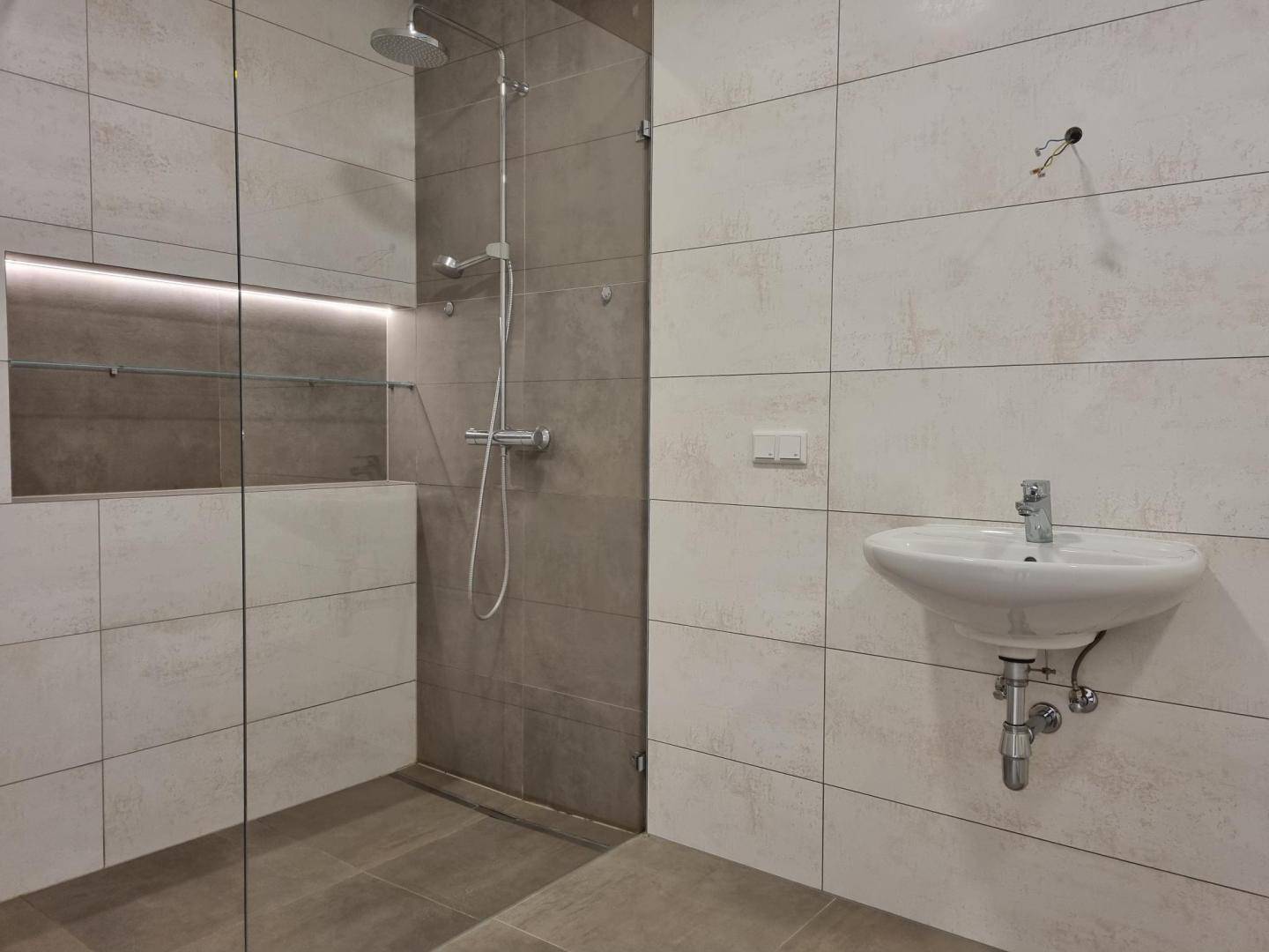 Bad Dusche