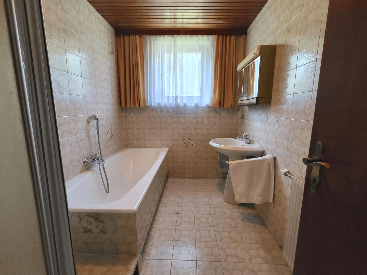 Badezimmer EG