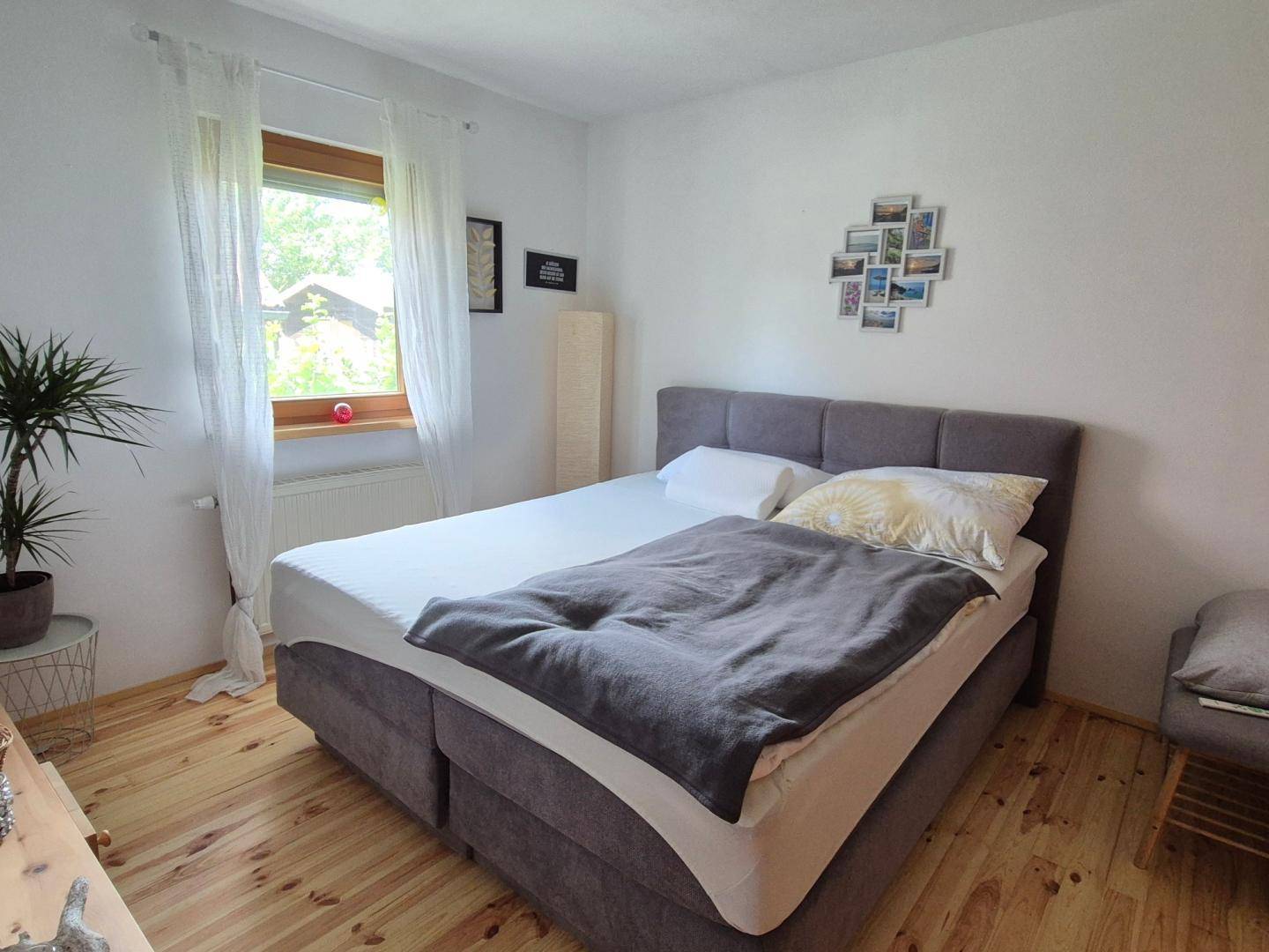 Schlafzimmer EG